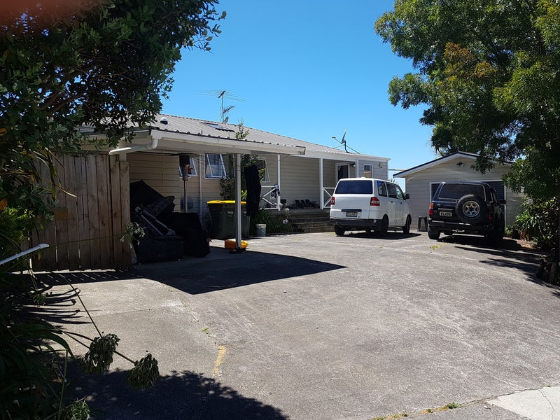 5 Taurikura Way, Fairview Heights, Auckland - Carousel 2