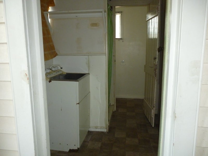 157 Galloway Street, Hamilton East, Hamilton - Carousel 17