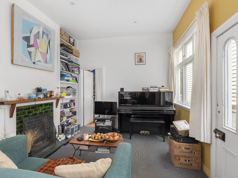 48 Edinburgh Terrace, Berhampore, Wellington - Carousel 2