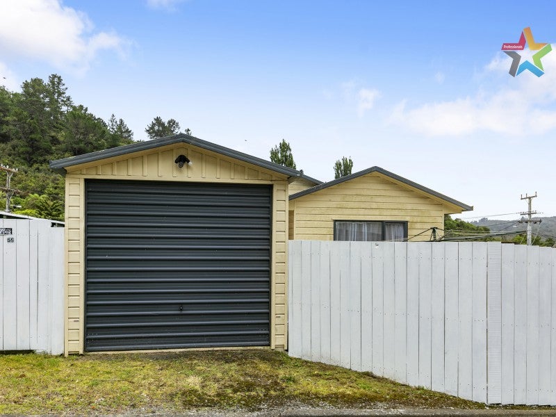 59 Delaney Drive, Stokes Valley, Lower Hutt - Carousel 10