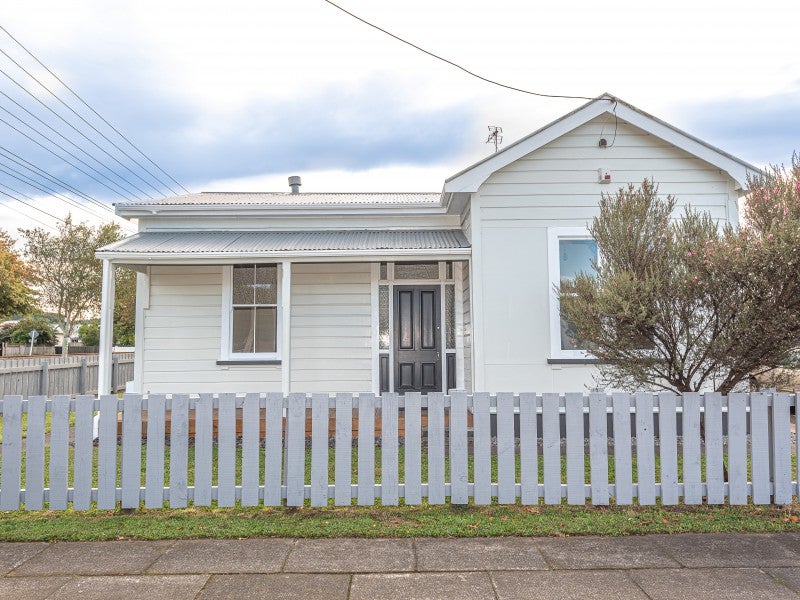 22 Spier Street, Aramoho, Whanganui - Carousel 1