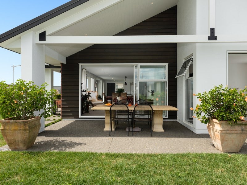 62 Penetaka Heights, Pyes Pa, Tauranga - Carousel 2