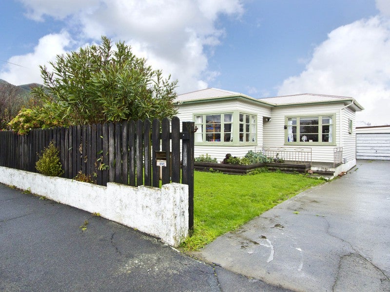 18 Meadows Avenue, Waiwhetu, Lower Hutt - Carousel 1