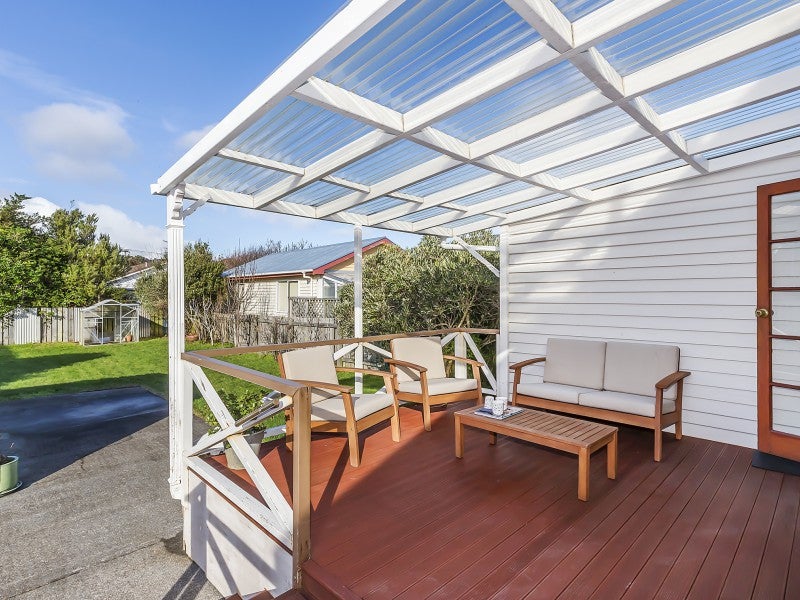 86 Kauri Street, Miramar, Wellington - Carousel 13