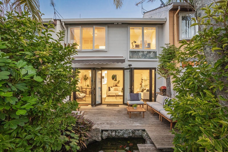 25 Grattan Place, Freemans Bay, Auckland - Carousel 1