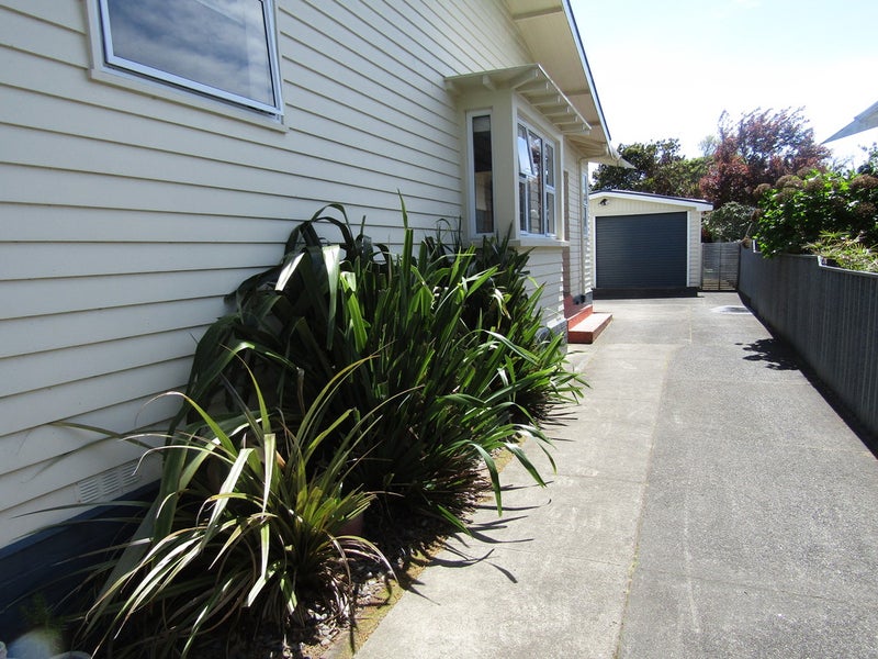 21 Fromont Street, Whanganui East, Whanganui - Carousel 17
