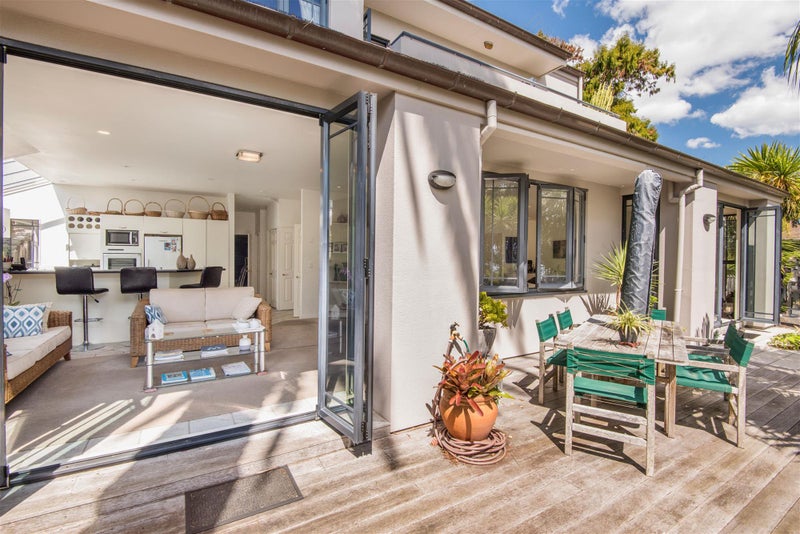 15A Beresford Street, Bayswater, Auckland - Carousel 25