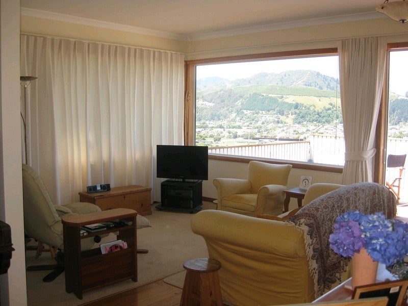 53 Beachville Crescent, Beachville, Nelson - Carousel 2