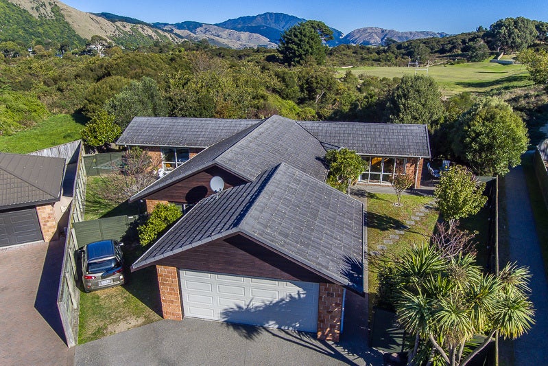 25 Sams Way, Raumati South, Paraparaumu - Carousel 1