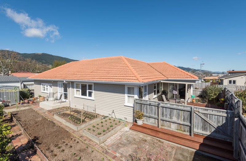 592 Main Road, Stoke, Nelson - Carousel 1