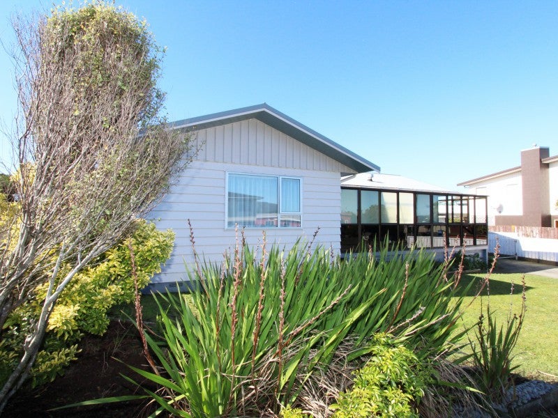 88 Gloaming Hill, Titahi Bay, Porirua - Carousel 26