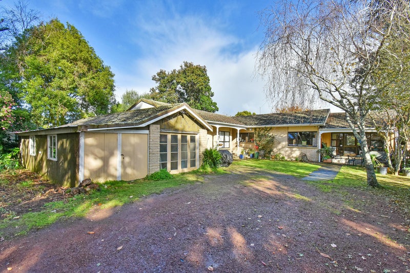 17 Dewhurst Place, Favona, Auckland - Carousel 1