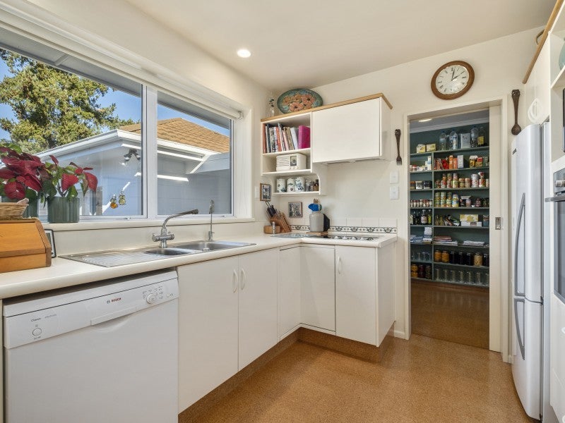 30 Aronui Road, Bridge Hill, Alexandra - Carousel 2