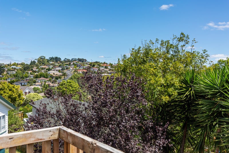 2/9 Grenadine Place, Unsworth Heights, Auckland - Carousel 18