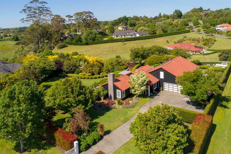 14R WAIOROI PLACE, Tauranga - Carousel 23