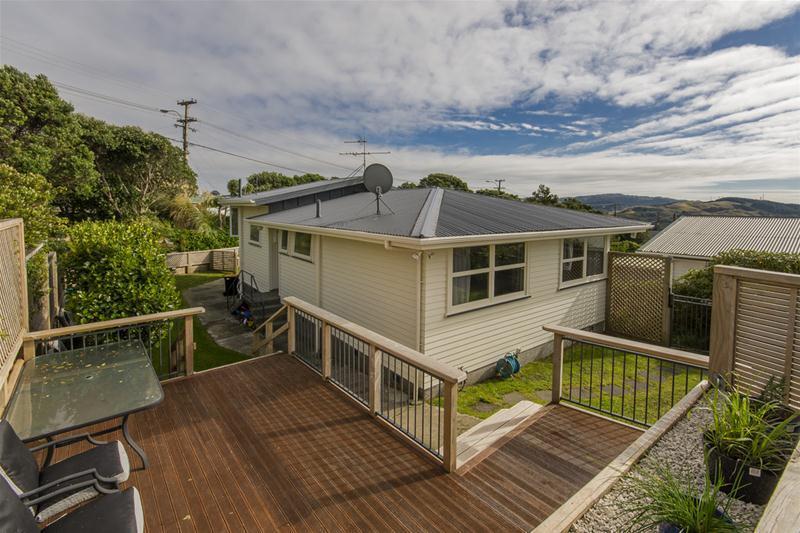 187 Helston Road, Paparangi, Wellington - Carousel 2