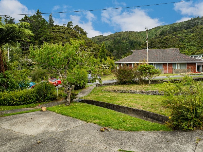 216 Rata Street, Naenae, Lower Hutt - Carousel 19