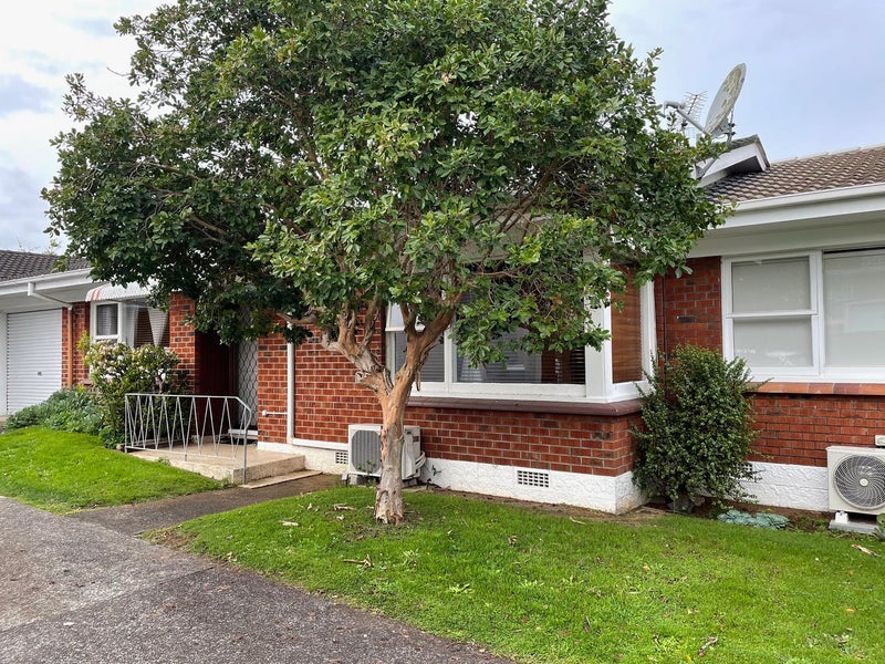 2/9 Erson Avenue, Royal Oak, Auckland - Carousel 1