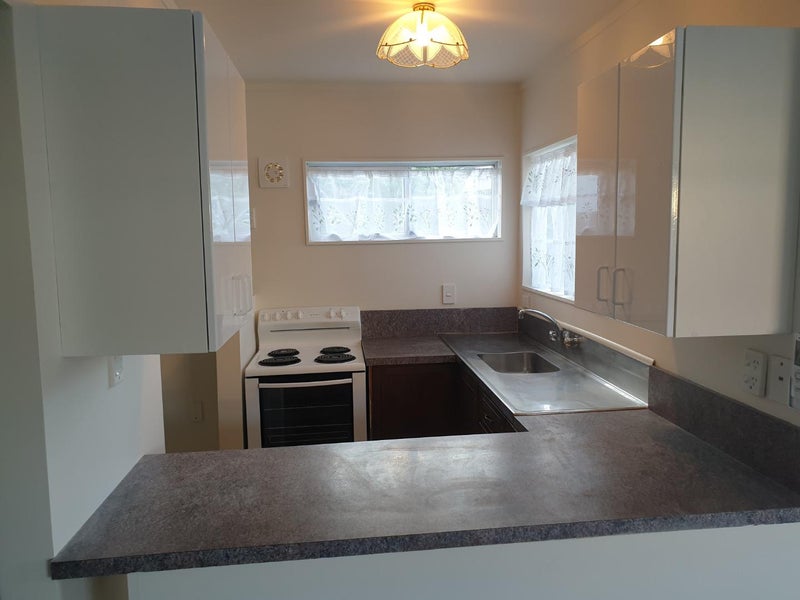 24 Arahanga Grove, Maupuia, Wellington - Carousel 2