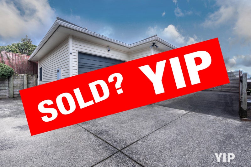 36C Horokiwi Road West, Newlands, Wellington - Carousel 1