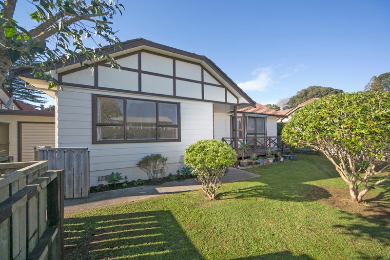 2/601 Mount Albert Road, Royal Oak, Auckland - Carousel 1