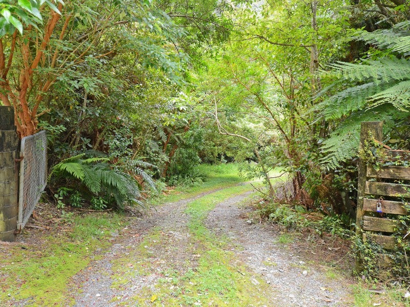 2406 Akatarawa Road, Akatarawa Valley, Upper Hutt - Carousel 22