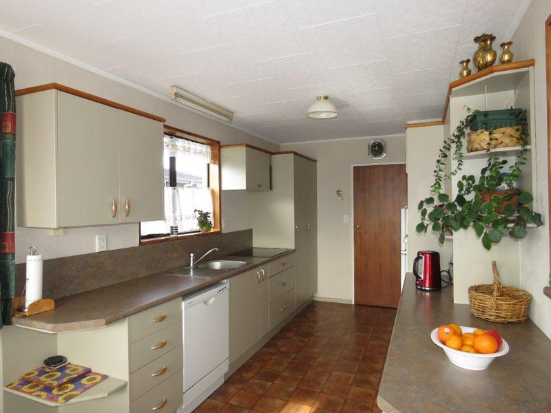 141 John Street, Heidelberg, Invercargill - Carousel 2