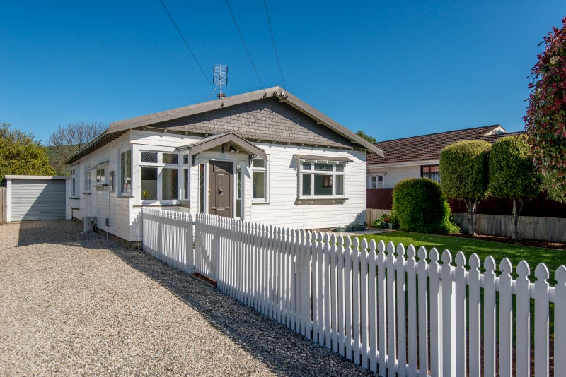 42 Koromiko Street, Saint Martins, Christchurch - Carousel 2