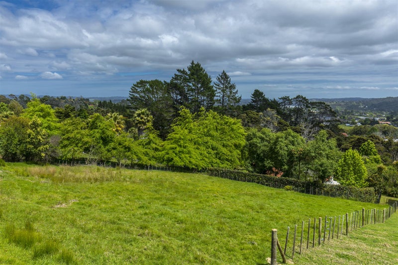 186 Upper Harbour Drive, Greenhithe, Auckland - Carousel 1