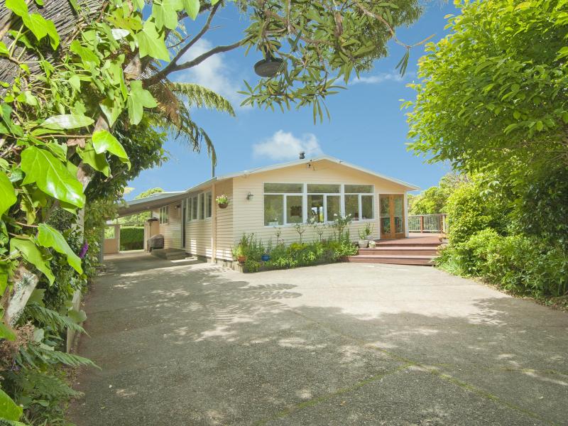 158 Miromiro Road, Normandale, Lower Hutt - Carousel 2