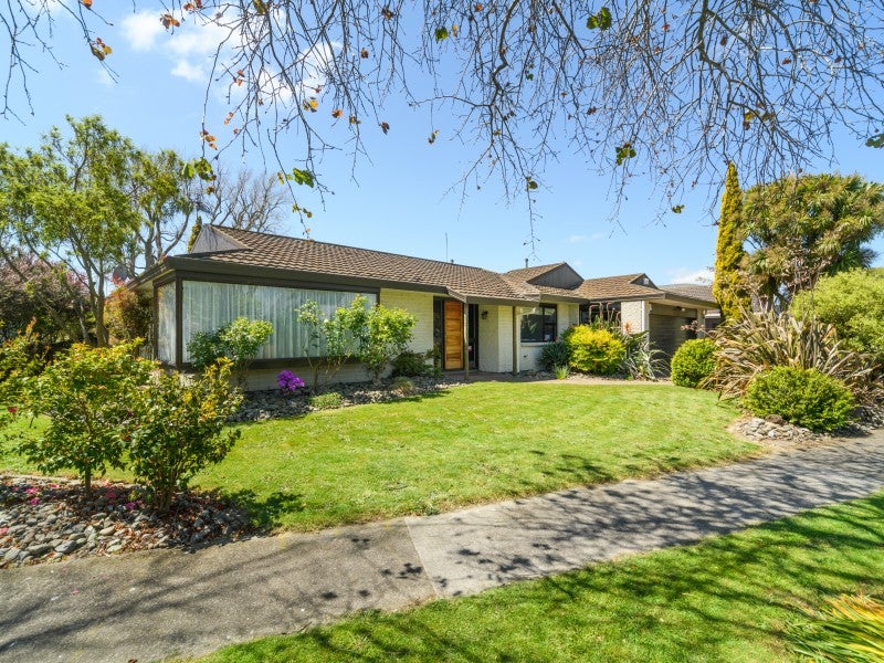 22 Aintree Crescent, Awapuni, Palmerston North - Carousel 1