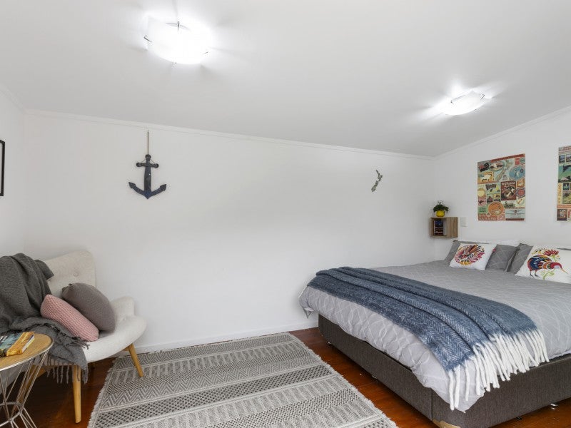 18 Burnham Street, Seatoun, Wellington - Carousel 19