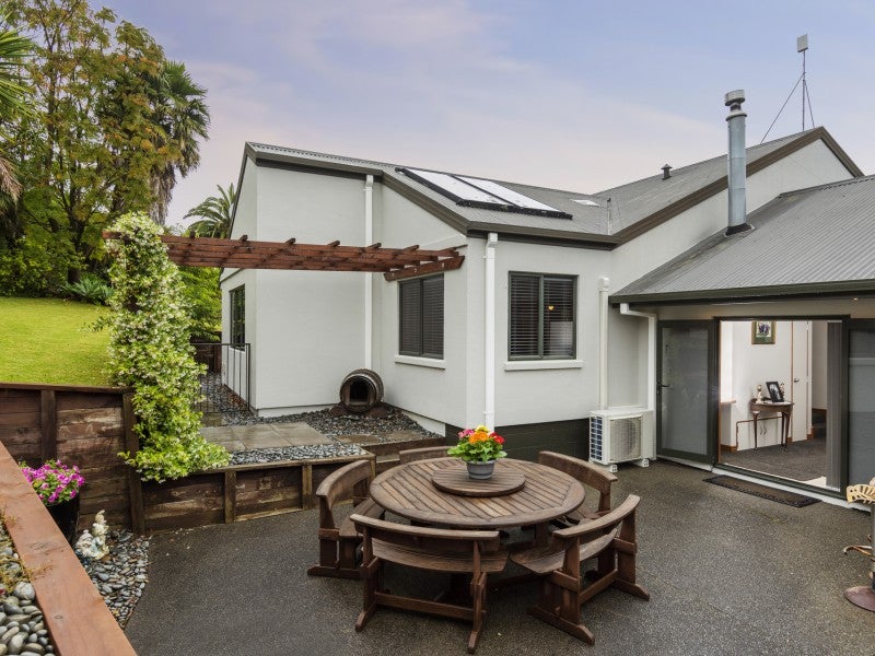76 Village Park Drive, Welcome Bay, Tauranga - Carousel 2