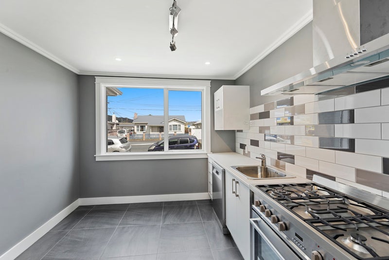 219 Knights Road, Hutt Central, Lower Hutt - Carousel 2