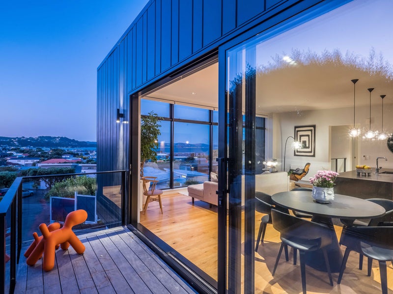 88 Burnham Street, Seatoun, Wellington - Carousel 2