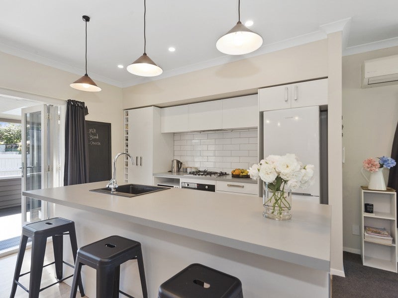 74 Fox Street, Hamilton East, Hamilton - Carousel 1