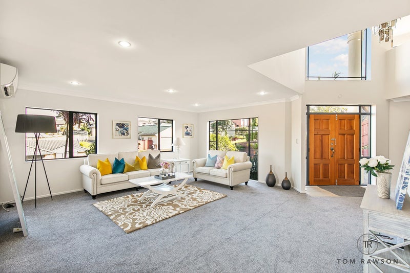 9 Piper Place, Goodwood Heights, Auckland - Carousel 2