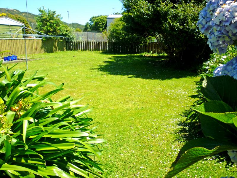 13 Treadwell Street, Naenae, Lower Hutt - Carousel 2