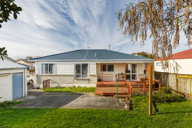 38 Dalfield Place, Highbury, Palmerston North - Carousel 2
