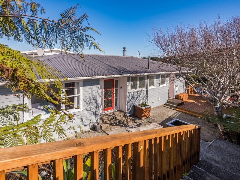 11C Titiro Moana Road, Korokoro, Lower Hutt - Carousel 1