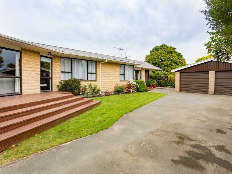 15 Penwood Street, Russley, Christchurch - Carousel 1