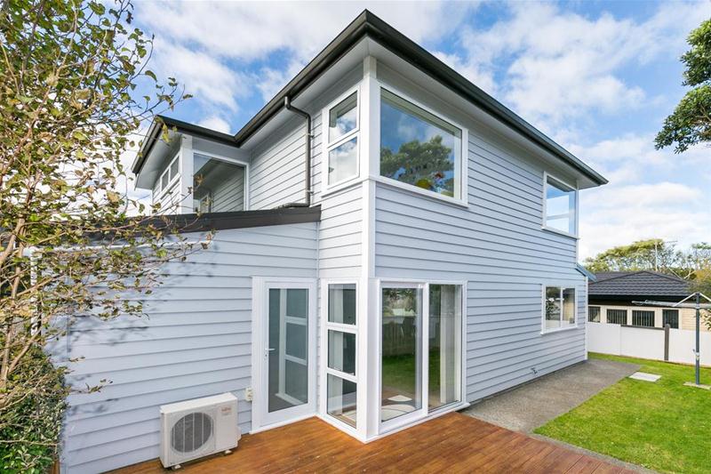 11B Pinkerton Gr, Newlands, Wellington - Carousel 9