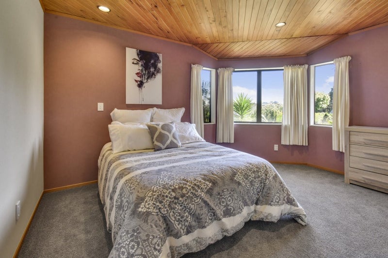 111 Grande Vue Road, Hillpark, Auckland - Carousel 2