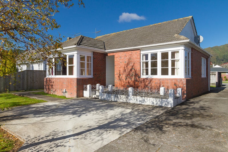 2/12 Rata Street, Naenae, Lower Hutt - Carousel 1