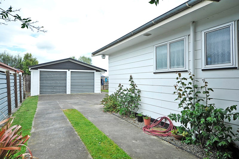 4 Willowstream Grove, Cloverlea, Palmerston North - Carousel 9