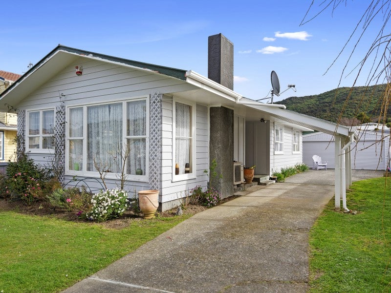 13 Matthews Road, Wainuiomata, Lower Hutt - Carousel 18