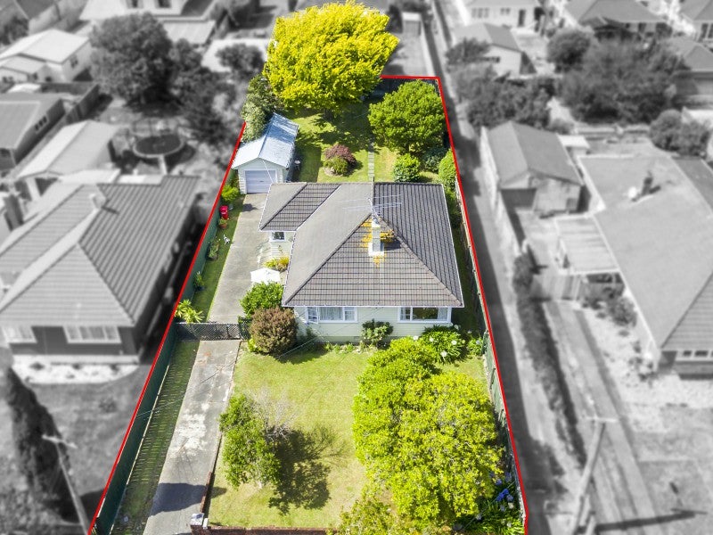 48 Routley Crescent, Elderslea, Upper Hutt - Carousel 2