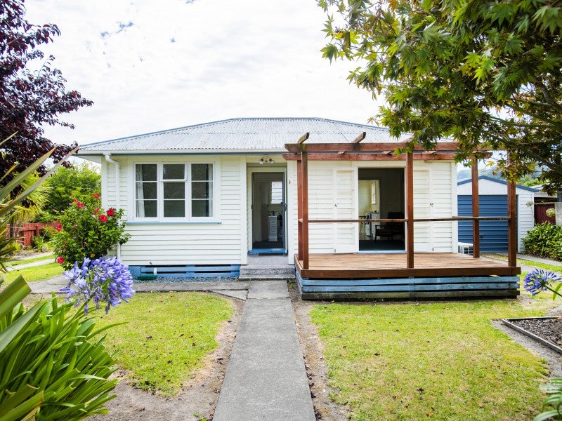 9 Leon Street, Riverdale, Gisborne - Carousel 1