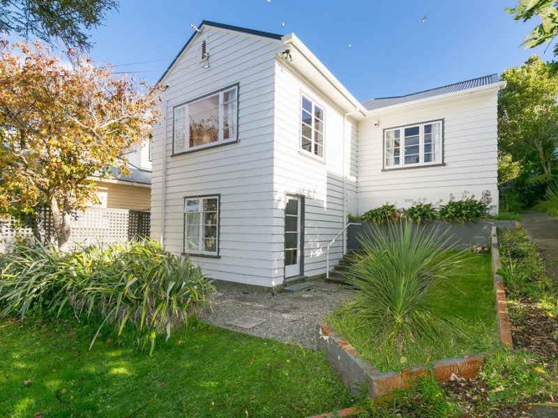 7 Seaforth Terrace, Karori, Wellington - Carousel 1
