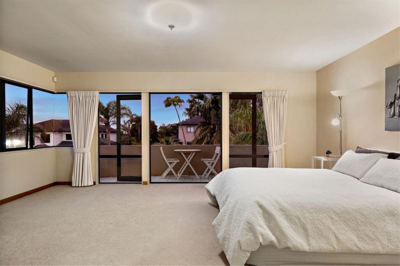 3 Lupetti Rise, West Harbour, Auckland - Carousel 2